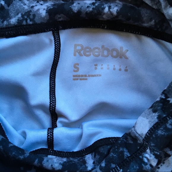 Reebok Gray and Black Printed Capri Leggings - Picture 2 of 3